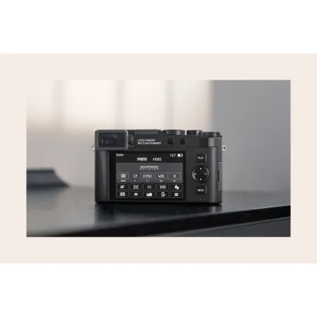 Leica D-Lux 8, black